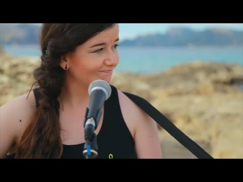 Sara Reus - Junto a ti ( Videoclip Oficial)