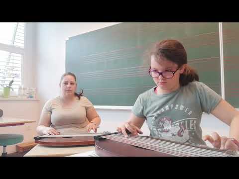 Predstavitev Glasbene šole Ravne na Koroškem-citre