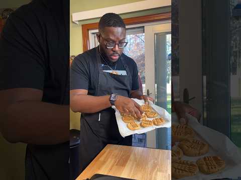 3 ingredient peanut butter cookies! #food #cooking #shorts