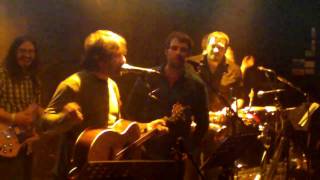 King Creosote and The Earlies - "Twin Tub Twin" , Clitheroe Grand 26/02/2011