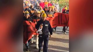 Genova, i lavoratori dell'Ilva occupano l'aeroporto