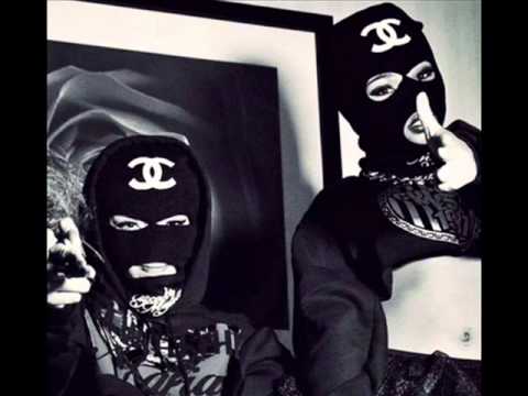 Monty ft. Lawanda-нас замыкали берега