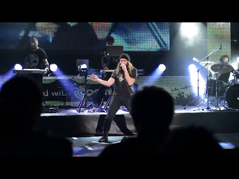 Universal Trilogy - I Feel You (cover live)