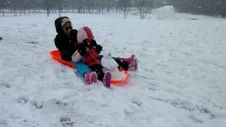 preview picture of video 'Snow-Sledding at Breckenridge Park'