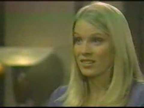 Carly Takes Notice That Courtney Likes Jason