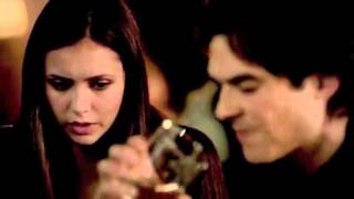 Damon & Elena Blood Sharing 4x02 Damon & Elena Blood Sharing 4x02