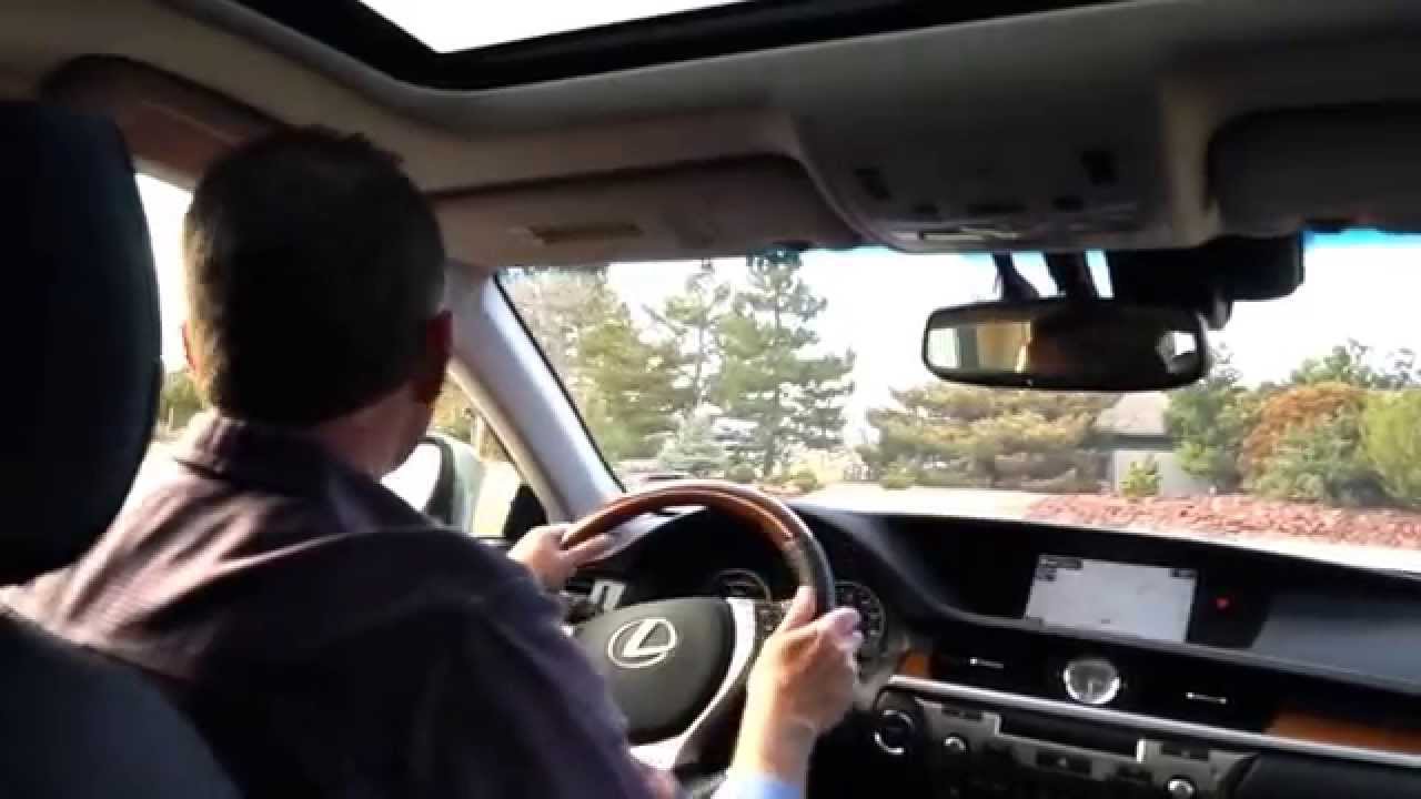 2015 Lexus ES300h (long)