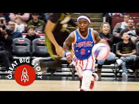 Meet the Shortest Member of the Harlem Globetrotters