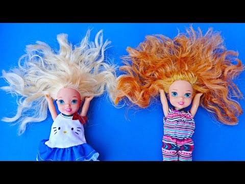 Elsa and Anna toddlers at the beauty salon