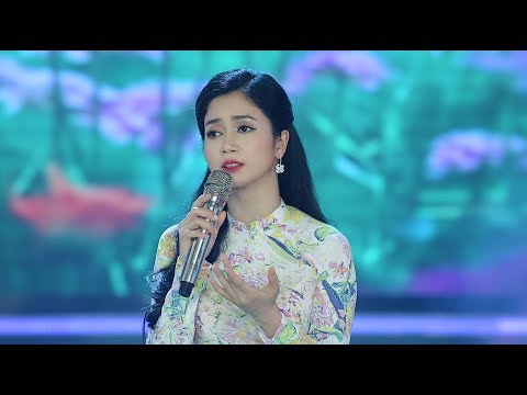 Thể hiện bởi Phương Anh