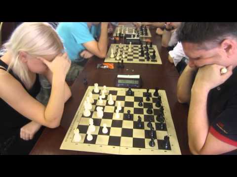 chess blitz WIM Bivol   GM Novik