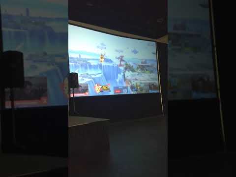 Game 5 of Raffi-X vs Blacktwins crowd perspective