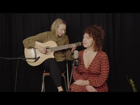 Judith Beckedorf & Jana-Christina Pöche - The World For Christmas (Anders Edenroth)