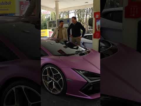 EURO95 tanken met Lamborghini?