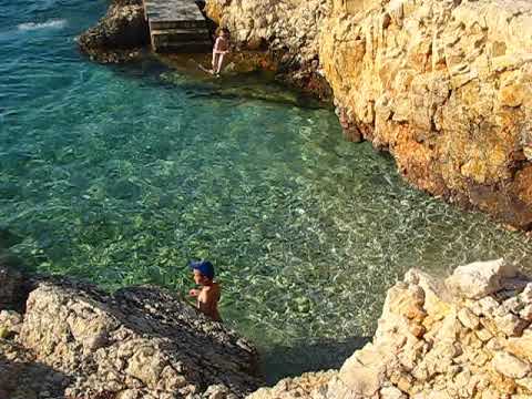 plaza 10 km od zubovici z jaskinią