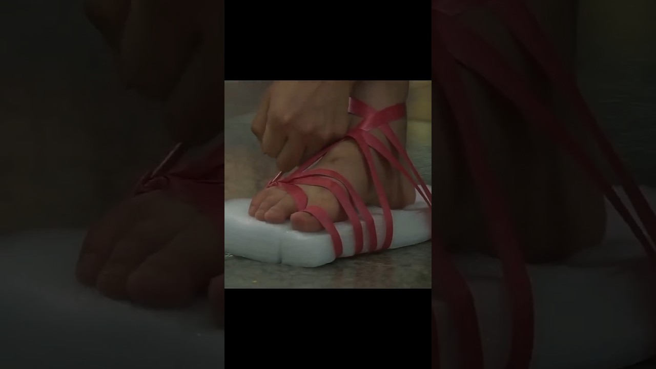 She is definitely a great creator 😂 🤣. High kick. #shorts #apt #kdrama #fyp