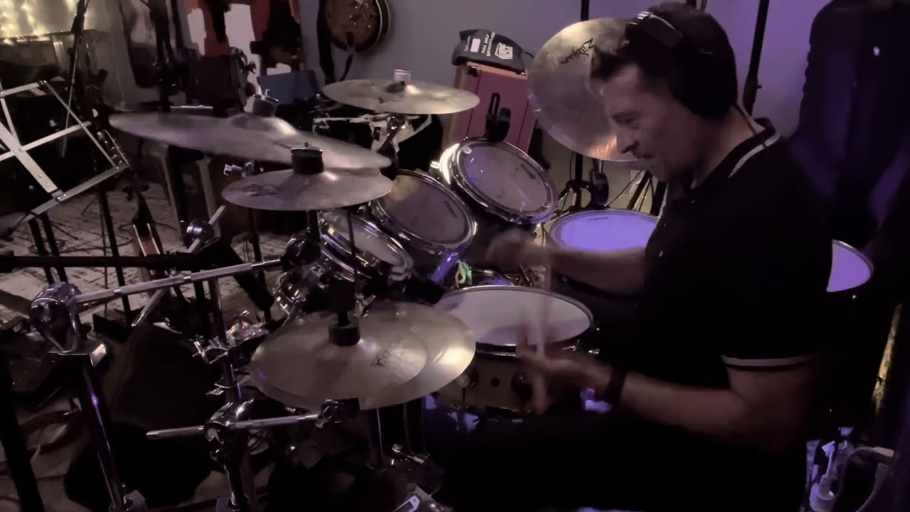 Promotional video thumbnail 2 for Pierre Restel: Session & Live Drummer