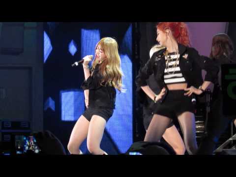(FANCAM) EXID- Ah yeah @KMF2015