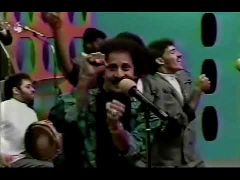 Jossie Esteban   Un hombre busca una mujer