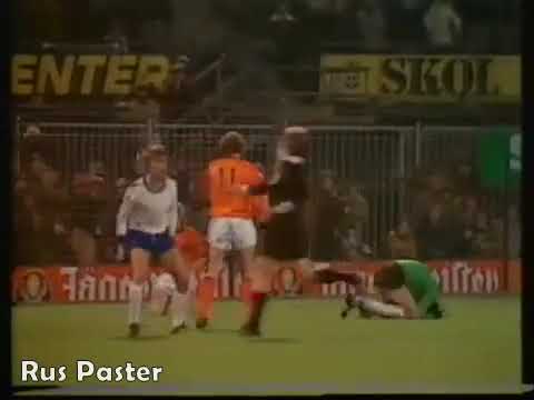 EURO-1980. Qualifiers. Group 4. Netherlands - East Germany - 3:0. Highlights.
