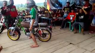 Download lagu 'Kontes bleyer'perwakilan dari banyuwangi di acara cb army indonesia(Nganjuk Jawa timur) #cbarmy #cb mp3