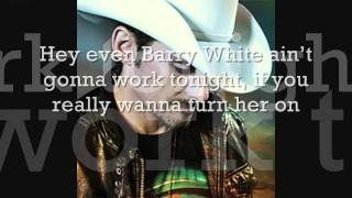 Old Alabama -- Brad Paisley ft. Alabama (Lyrics on screen)