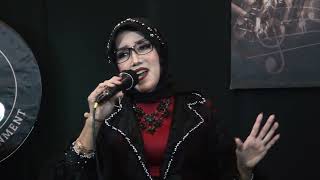 Download lagu KASIH DI ANTARA REMAJA - RITA WIDODO ( COVER ) TITIEK PUSPA mp3
