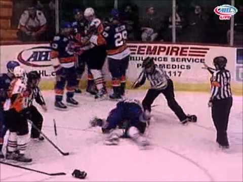 Matt Donovan vs Shane Harper