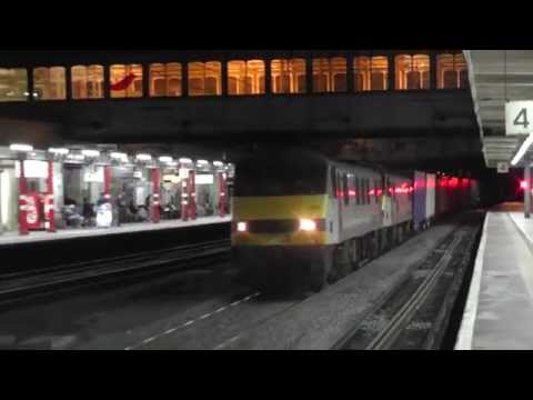 90044/90043 4m11 Coatbridge - Crewe liner, 24th September 2014