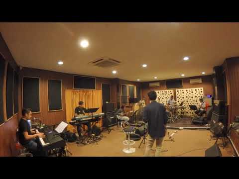 Lah Ahmad & The Gentlemen - Tunggu Kamu ( Jamming Session)