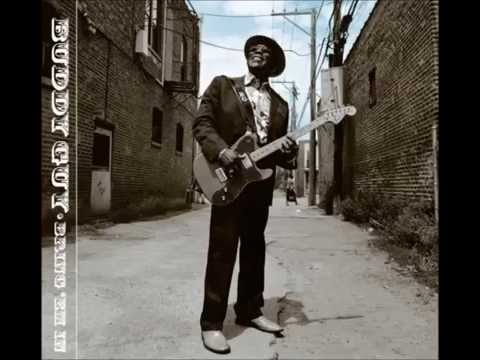 download lagu mp3 mp4 Buddy Guy Ain T No Sunshine, download lagu Buddy Guy Ain T No Sunshine gratis, unduh video klip Buddy Guy Ain T No Sunshine