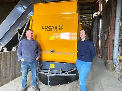 Robot d'alimentation | Nos éleveurs témoignent : Yannick verdon