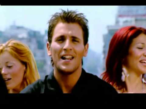 Νίκος Βέρτης - Σαν Τρελός Σε Αγαπάω - Οfficial Video Clip