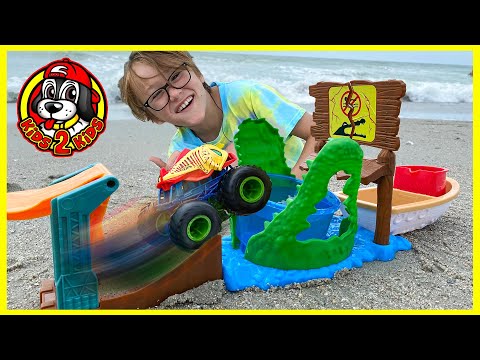 NEW 2022 Hot Wheels Monster Trucks 🐊 SWAMP CHOMP COLOR SHIFTERS PLAYSET (Myrtle Beach Kids Vacation)
