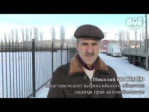 На Северном мосту на автомобиль упал кусок бетона