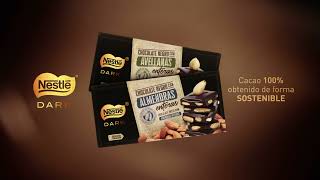 Nestlé DARK 6'' - Avellanas y Almendras Enteras 150g anuncio