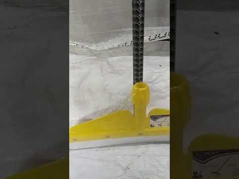 Small floor cleaning wiper