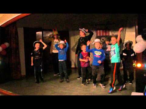 GL Pupillenkamp 2013 Bonte Avond:  Groep 2 - Lasso & Harlem shake