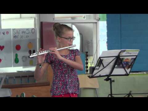 Meike solo op dwarsfluit