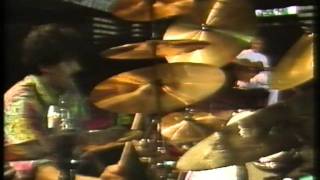 Pasha's Love- J.McLaughlin-Kai Eckhardt-Trilok Gurtu.mpg