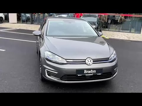 Volkswagen Golf e-GOLF--LEATHER--One Owner--Immacu - Image 2