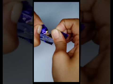 𝗗𝗮𝗶𝗿𝘆𝗠𝗶𝗹𝗸 #cadbury #dairymilk #satisfying #yutubeshorts #unboxing #chocolate