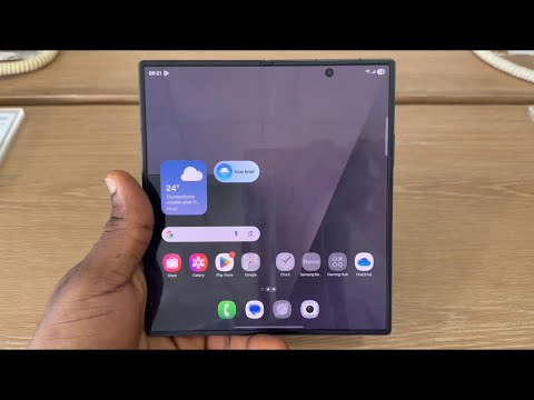 Samsung Z Fold 7: How to Change Always On Display Clock Style