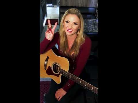 Karen Waldrup - Nobody's Runnin' Away