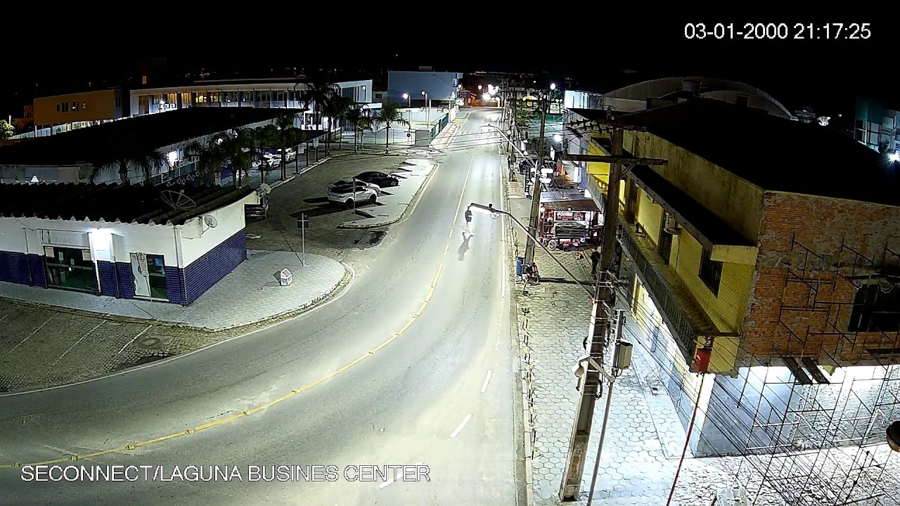 Live webcam view of Laguna Business Center Roundabout Cam