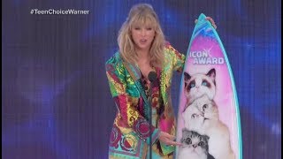 Taylor Swift announces new song 'Lover' while accepting the Icon award