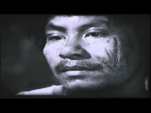 Thị Nở bưng bát cháo hành cho Chí Phèo