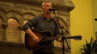 Billy Bragg - 'Why we build the wall' (Nashville 2016)