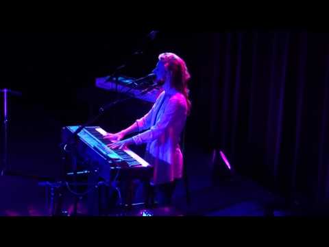Agnes Obel- The Curse (LIVE)