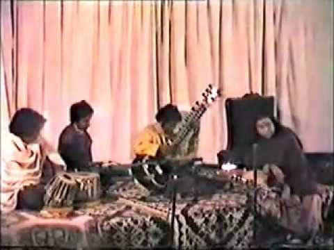 Debu Chaudhuri Sitar Tabla (Raga Raaga Music Concert) Shri Mataji Delhi 1983 (Sahaja Yoga) p1